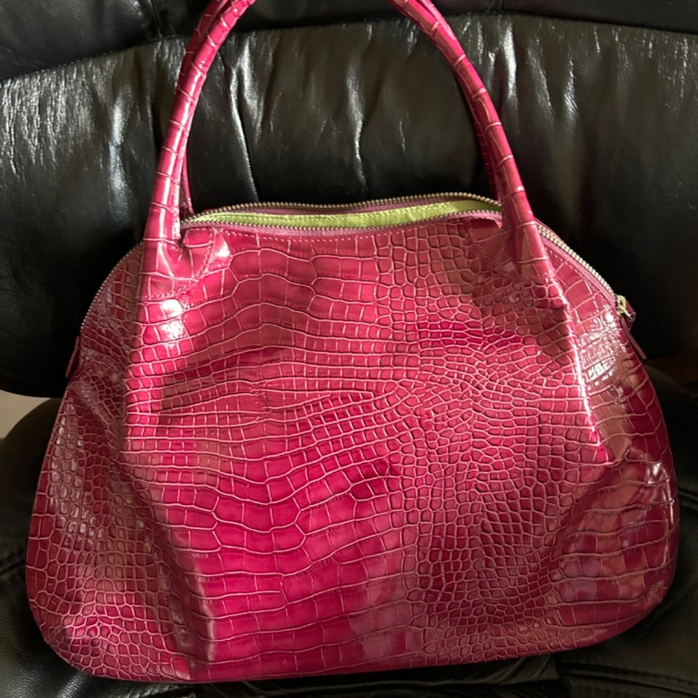 Fuchsia Leather Purse by Donna Dixon, Medium Size, Metal zipper, Brand New - Picture 12 of 16